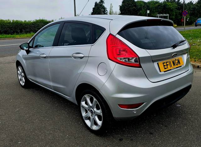 2011 Ford Fiesta 1.4 TDCi DPF Zetec 5dr