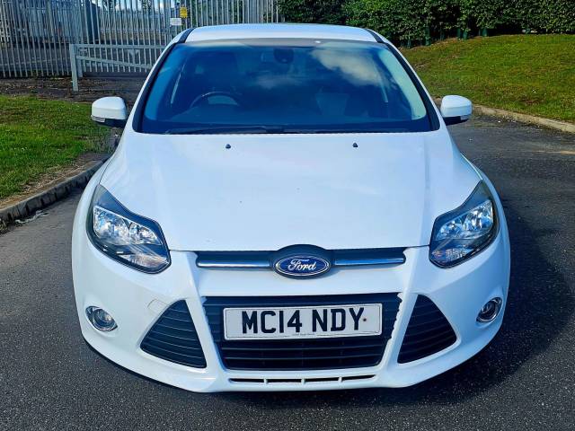 2014 Ford Focus 1.0T EcoBoost Zetec Navigator Euro 5 (s/s) 5dr