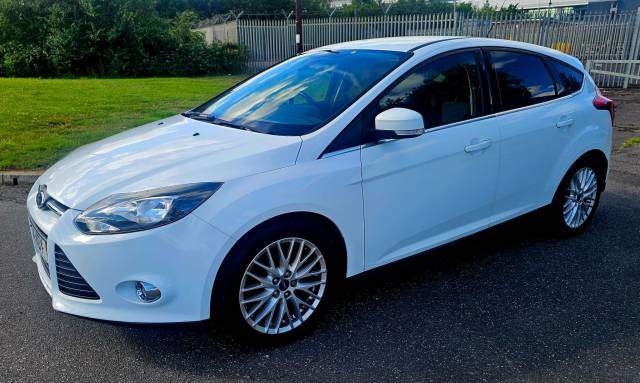 2014 Ford Focus 1.0T EcoBoost Zetec Navigator Euro 5 (s/s) 5dr