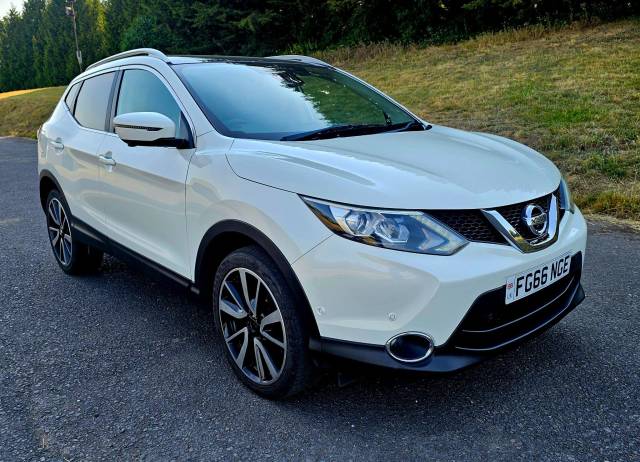 2016 Nissan Qashqai 1.5 dCi Tekna 2WD Euro 6 (s/s) 5dr