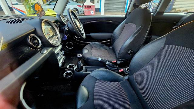 2008 Mini Clubman 1.6 Cooper Euro 4 5dr